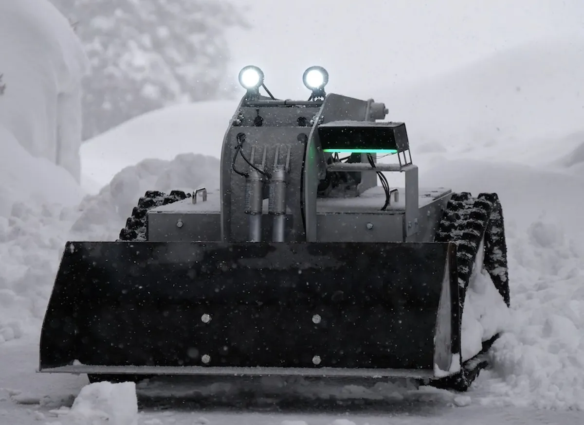 暗い中でのながおか雪二郎